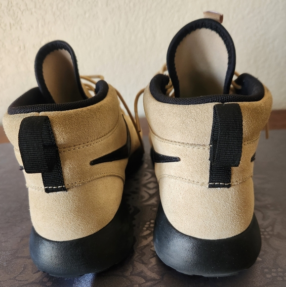 NikeID Roshe Run Youth Size 6.5 - Picture 8 of 10